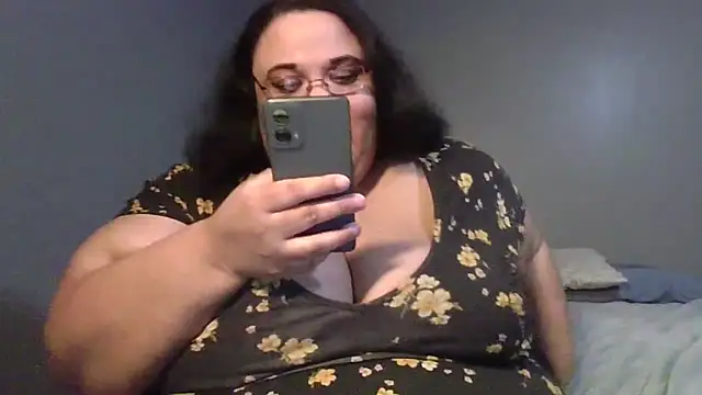 SexyBBW10790 online show from April 23, 2026, 2:13 am