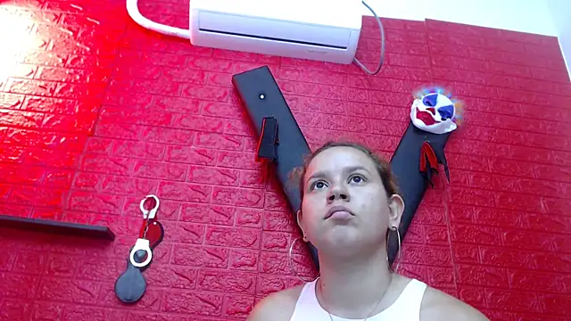 bdsmforever18 online show from April 24, 2026, 1:41 am