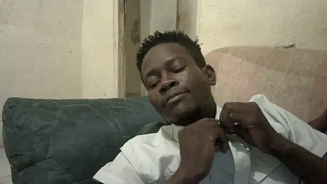 FeeingSplicing online show from November 28, 2025, 10:23 pm