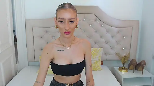 Snapshot of NatalieSensual chatting on May 24, 2026, 9:36 am NatalieSensual online show from May 24, 2026, 9:36 am