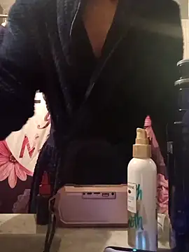 bbclongstrong1433 online show from March 26, 2026, 7:14 am