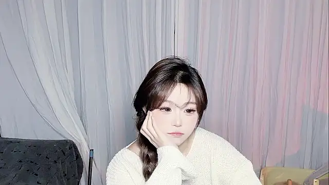 CAICAI BABY online show from March 7, 2026, 2:14 pm