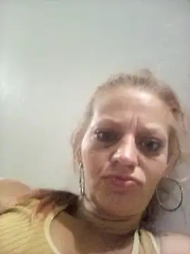 Snapshot of IrishGoddess69247 chatting on November 11, 2025, 7:03 pm IrishGoddess69247 online show from November 11, 2025, 7:03 pm