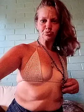 Snapshot of IrishGoddess69247 chatting on June 7, 2026, 4:44 pm IrishGoddess69247 online show from June 7, 2026, 4:44 pm