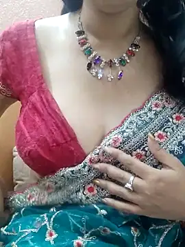 Hot-rima online show from May 31, 2026, 2:53 am