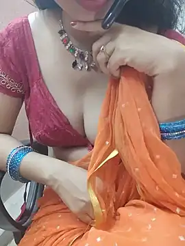 Hot-rima online show from July 6, 2026, 3:03 pm