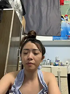 Minee1202 online show from May 4, 2026, 1:12 am
