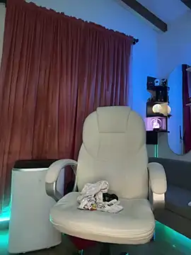 Snapshot of Sharon_07 chatting on January 23, 2025, 2:33 am Sharon 07 online show from January 23, 2025, 2:33 am