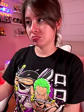 Snapshot of Sharon_07 chatting on October 17, 2025, 11:51 pm Sharon 07 online show from October 17, 2025, 11:51 pm