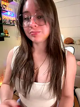 Snapshot of Sharon_07 chatting on November 27, 2025, 11:51 pm Sharon 07 online show from November 27, 2025, 11:51 pm