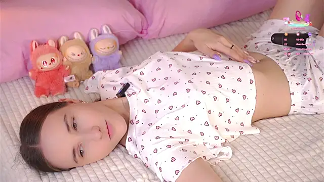 MaudAle online show from October 7, 2025, 1:03 am