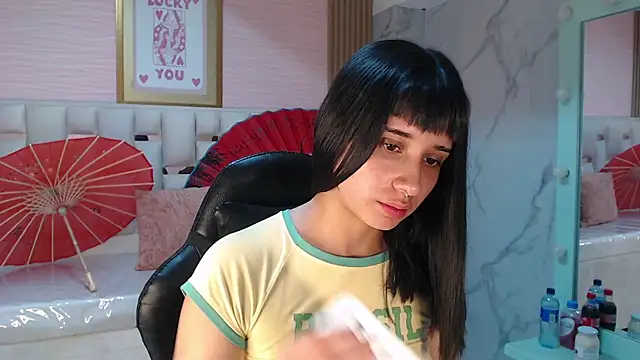 Snapshot of allyssa_bellini_s chatting on September 25, 2025, 8:34 pm allyssa bellini s online show from September 25, 2025, 8:34 pm