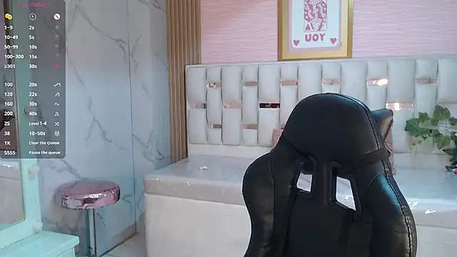 Snapshot of allyssa_bellini_s chatting on October 22, 2025, 11:15 pm allyssa bellini s online show from October 22, 2025, 11:15 pm