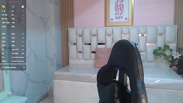 Snapshot of allyssa_bellini_s chatting on October 23, 2025, 9:24 pm allyssa bellini s online show from October 23, 2025, 9:24 pm