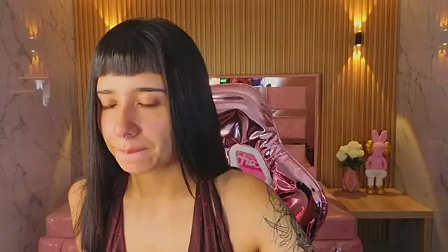 Snapshot of allyssa_bellini_s chatting on October 29, 2025, 8:32 pm allyssa bellini s online show from October 29, 2025, 8:32 pm