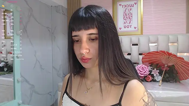 Snapshot of allyssa_bellini_s chatting on December 15, 2025, 8:35 pm allyssa bellini s online show from December 15, 2025, 8:35 pm