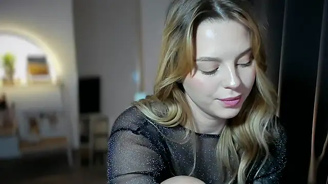 LilyFlamee online show from February 19, 2026, 2:46 pm