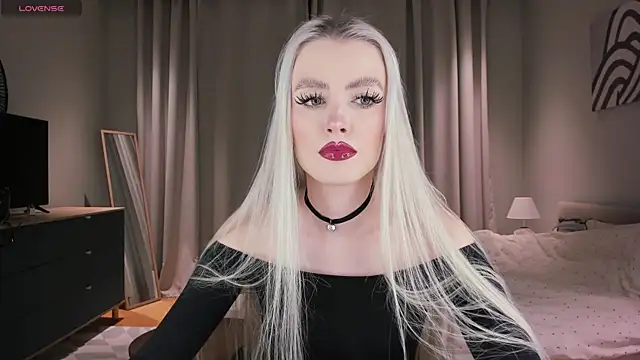 sashaloveyou online show from November 3, 2025, 11:04 pm