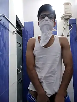 mrmasseur06 online show from December 18, 2025, 8:04 pm