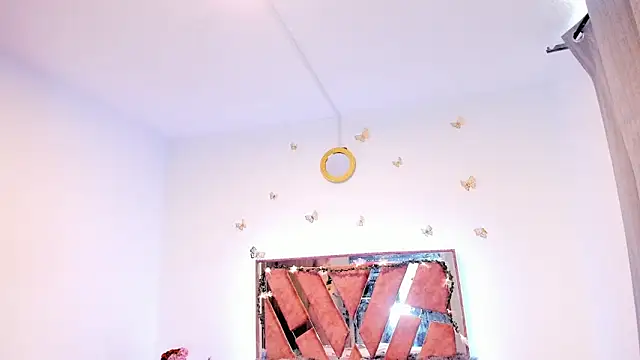 Snapshot of Ella_Lenox chatting on September 10, 2025, 9:37 pm Ella Lenox online show from September 10, 2025, 9:37 pm