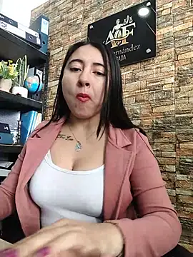 AMATISTA  16 online show from July 31, 2026, 12:48 pm
