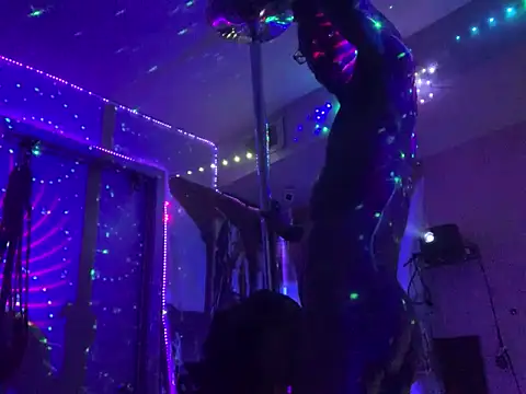 Triggerhappycj100 online show from October 14, 2025, 12:50 pm