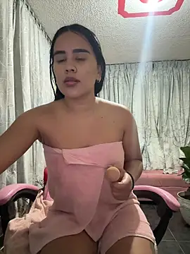 laure torres online show from October 1, 2025, 11:00 pm