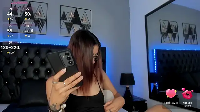 Snapshot of Ebonysweet__ chatting on October 27, 2025, 7:40 pm Ebonysweet online show from October 27, 2025, 7:40 pm