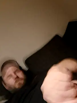 Snapshot of Bamse28 chatting on November 27, 2025, 4:20 pm Bamse28 online show from November 27, 2025, 4:20 pm