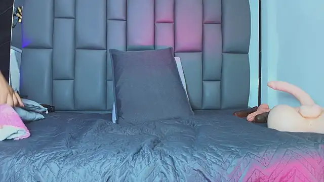 Snapshot of Roxana_gomez chatting on September 25, 2025, 3:10 am Roxana gomez online show from September 25, 2025, 3:10 am