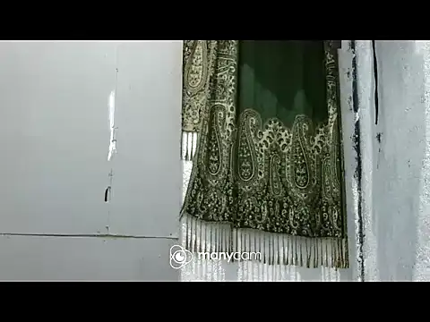 juicycum069 online show from September 15, 2025, 11:16 pm