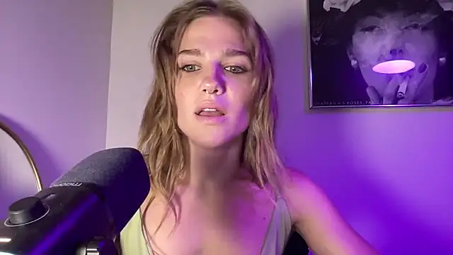 sweetceeme online show from April 29, 2026, 1:53 am