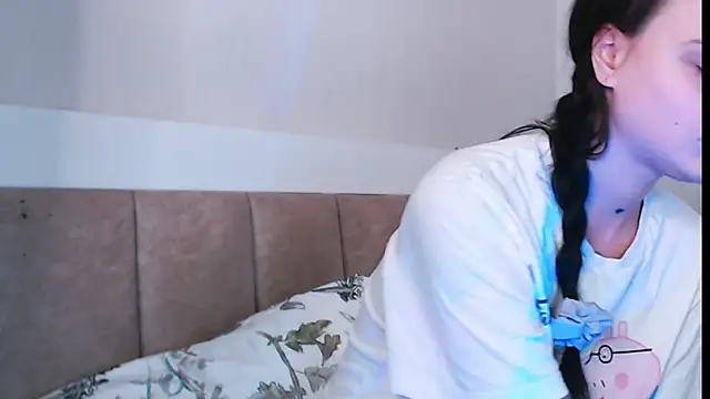 Snapshot of Pizda-Drozda chatting on October 31, 2025, 2:56 am Pizda-Drozda online show from October 31, 2025, 2:56 am