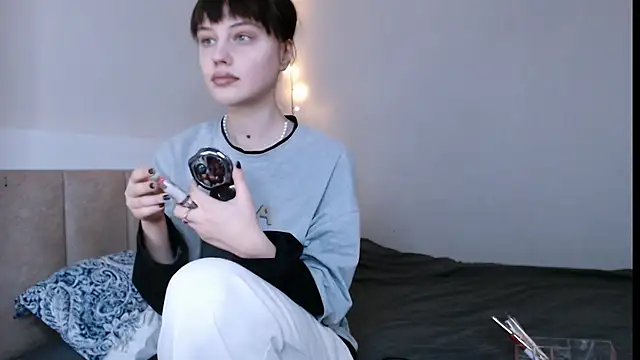 Snapshot of Pizda-Drozda chatting on December 16, 2025, 1:21 am Pizda-Drozda online show from December 16, 2025, 1:21 am