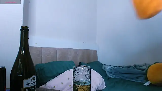 Snapshot of Pizda-Drozda chatting on January 15, 2026, 2:43 pm Pizda-Drozda online show from January 15, 2026, 2:43 pm