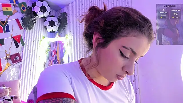 Naomy tay1 online show from July 2, 2026, 3:23 am