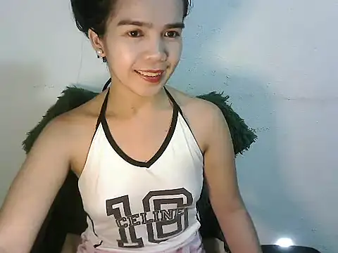 flawless yue online show from February 23, 2026, 11:29 am