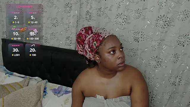 Snapshot of Bonnie_ada12 chatting on September 22, 2025, 10:17 am Bonnie ada12 online show from September 22, 2025, 10:17 am