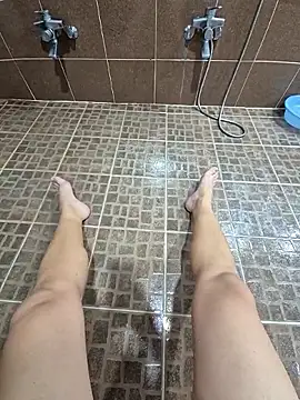 Snapshot of starvingo2002 chatting on October 31, 2025, 6:47 am starvingo2002 online show from October 31, 2025, 6:47 am