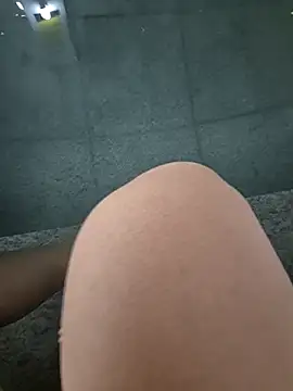 Snapshot of starvingo2002 chatting on November 15, 2025, 3:37 am starvingo2002 online show from November 15, 2025, 3:37 am