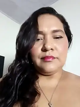 Snapshot of Laurasofia01 chatting on September 30, 2025, 4:06 am Laurasofia01 online show from September 30, 2025, 4:06 am