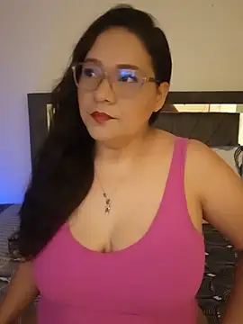 Snapshot of Laurasofia01 chatting on May 31, 2026, 1:07 pm Laurasofia01 online show from May 31, 2026, 1:07 pm