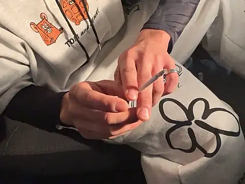 Snapshot of CAMEL1913 chatting on November 7, 2025, 5:57 pm CAMEL1913 online show from November 7, 2025, 5:57 pm