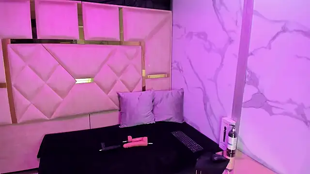 Allisonts69 online show from March 16, 2026, 1:22 am