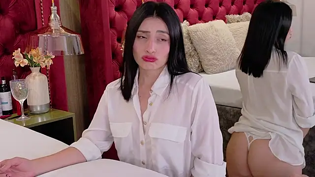 Snapshot of ZaraGold chatting on November 7, 2025, 11:38 pm ZaraGold online show from November 7, 2025, 11:38 pm