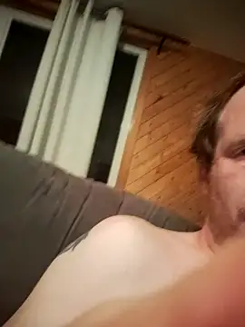 Lavoieya online show from September 21, 2025, 7:32 am