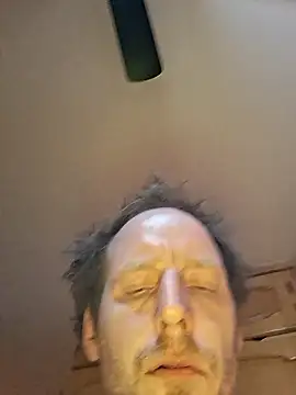 Lavoieya online show from January 8, 2026, 1:19 am