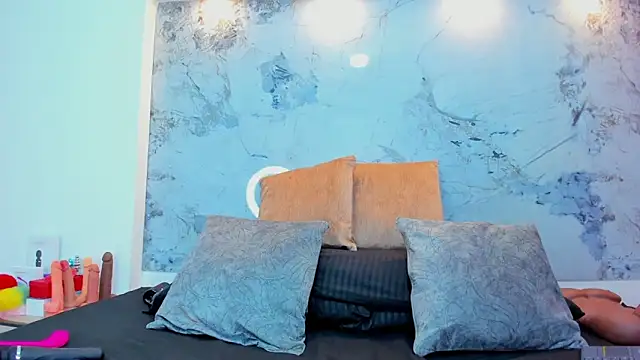 Snapshot of Ambeer_red1 chatting on October 7, 2025, 8:17 pm Ambeer red1 online show from October 7, 2025, 8:17 pm