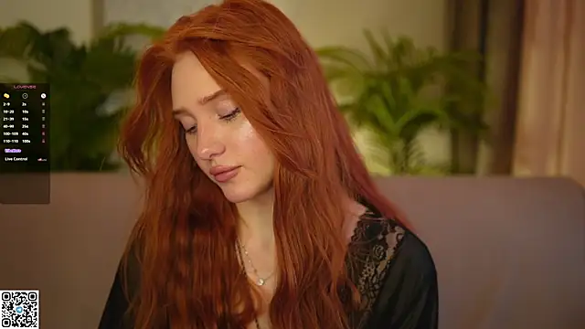 Snapshot of KissOfFlame chatting on November 10, 2025, 8:57 am KissOfFlame online show from November 10, 2025, 8:57 am