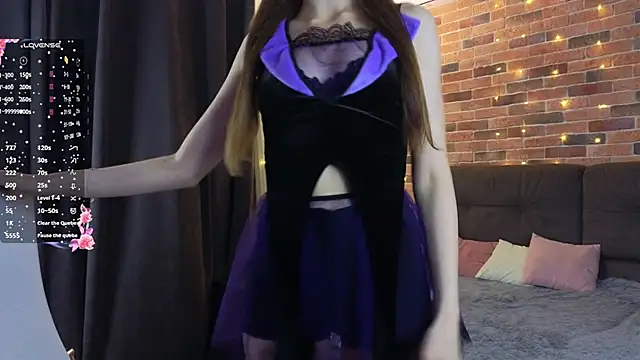 EmiliDen online show from November 12, 2025, 6:08 pm